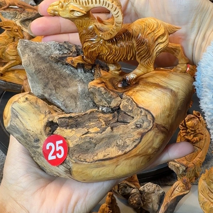 崖柏摆件手把件等