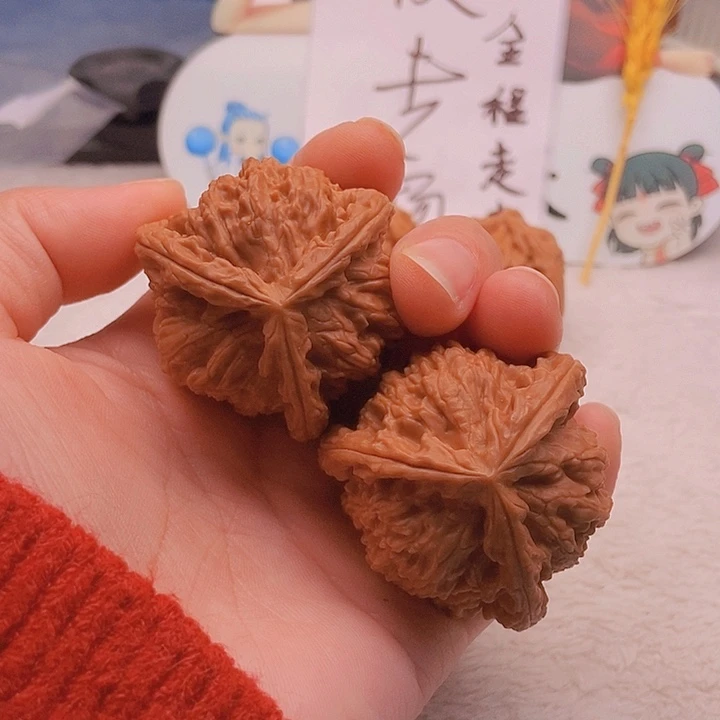 吊坠文玩核桃我***人三棱