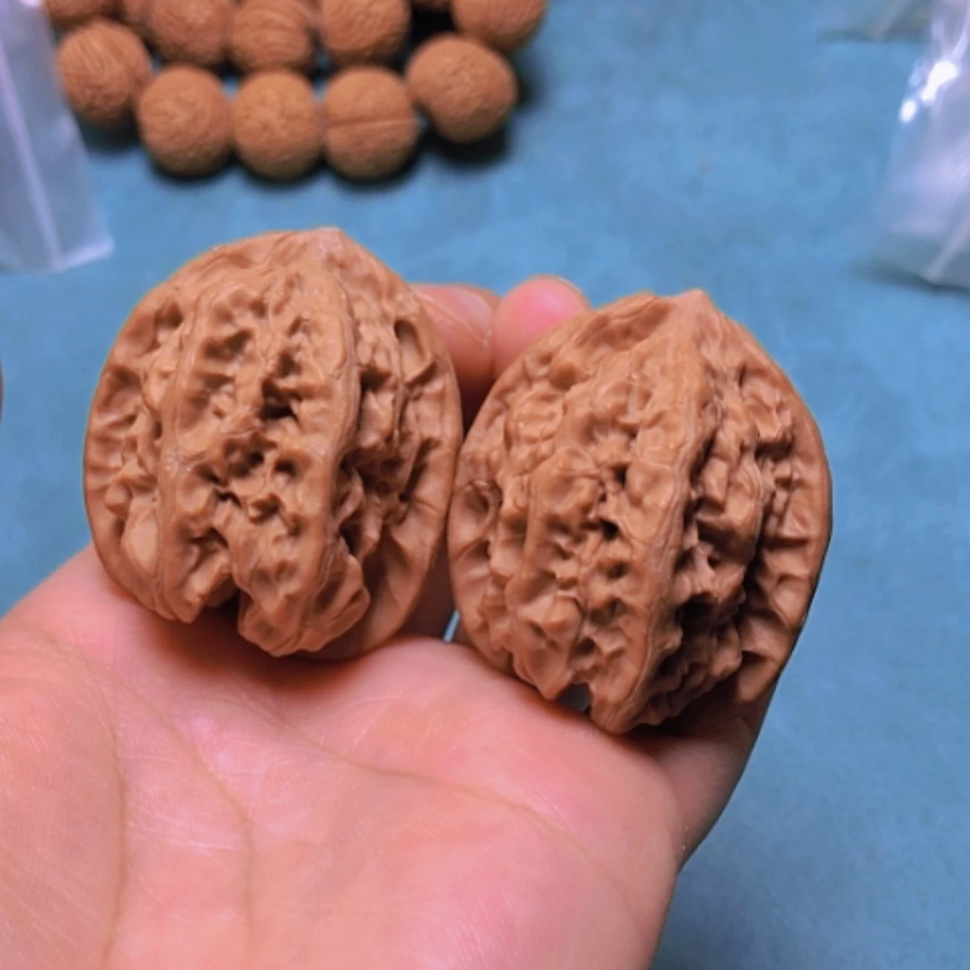 【闪购商品】核桃摆件35磐石修尖