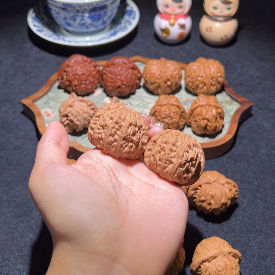 文玩核桃吊坠39白狮子