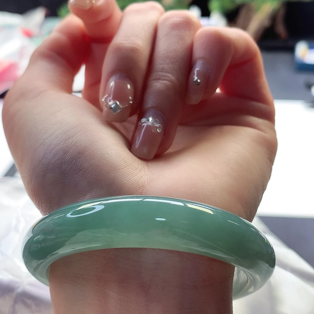 翡翠手镯未镶嵌天然翡翠54-55满色满绿