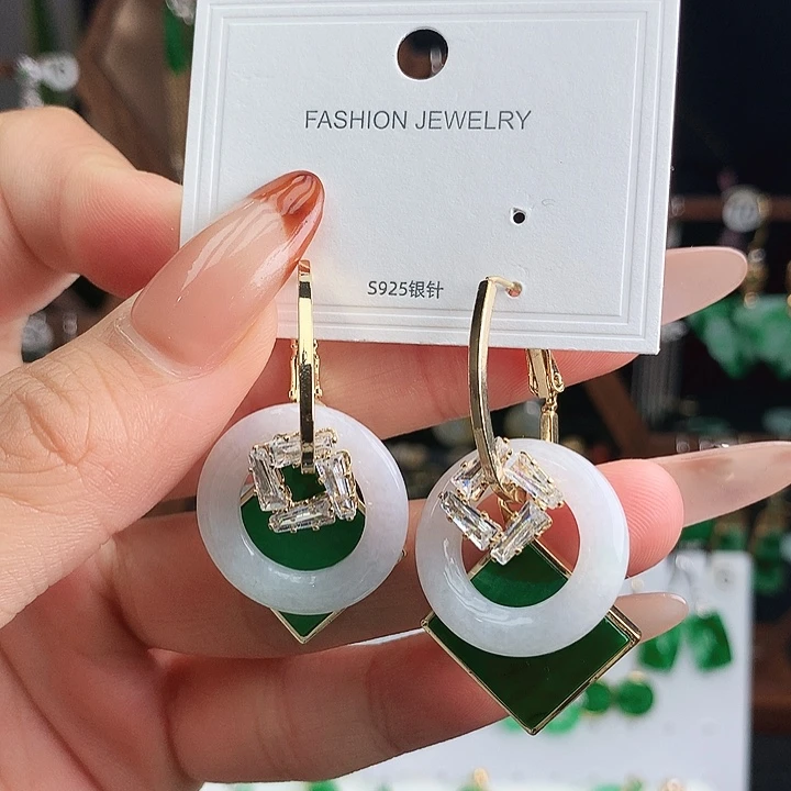 翡翠未镶嵌耳饰耳饰