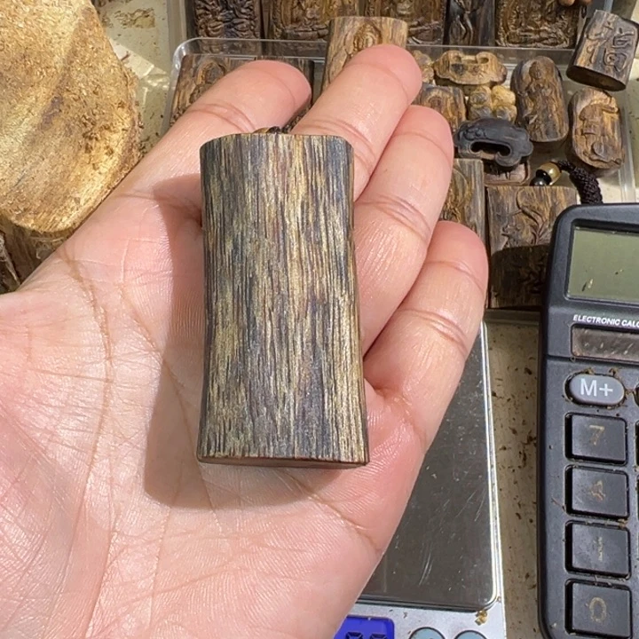 沉香吊坠紫棋楠沉香吊坠11.8克