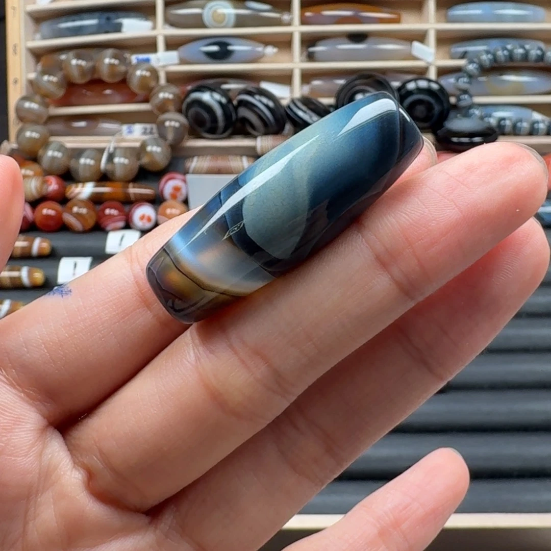 Y****玛瑙/玉髓未镶嵌颈饰