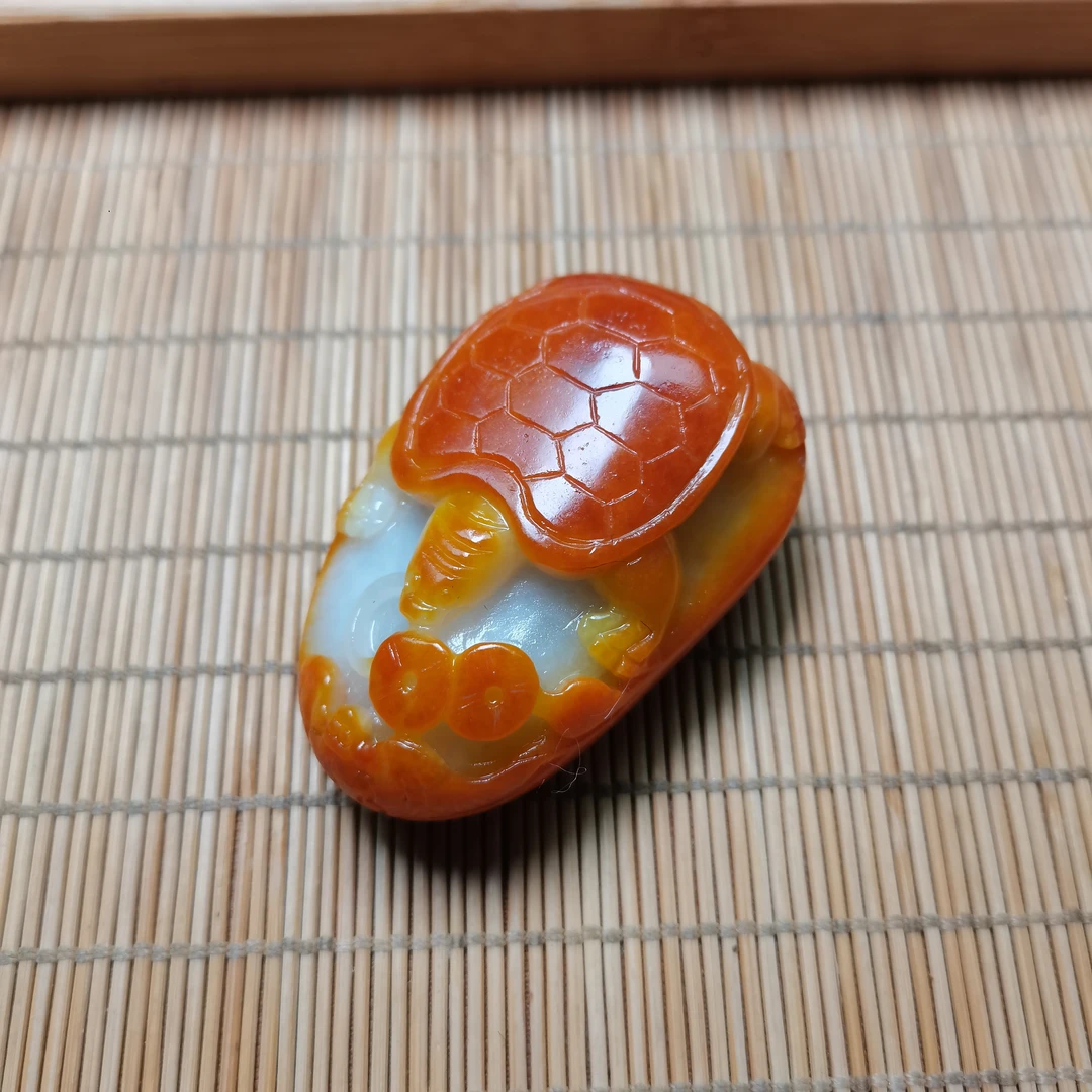 新疆和田玉富甲天下乌龟122克