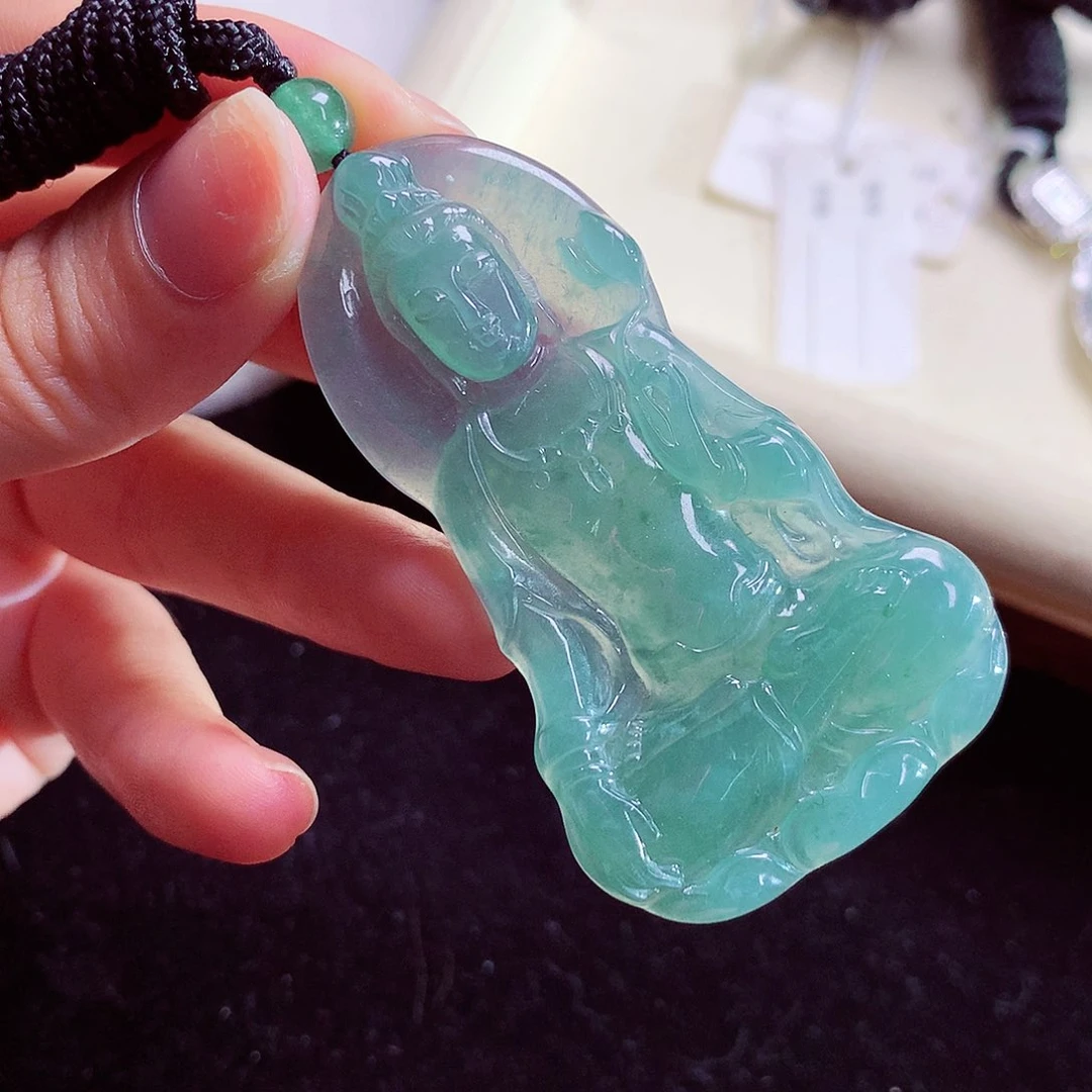 颈饰未镶嵌翡翠天然