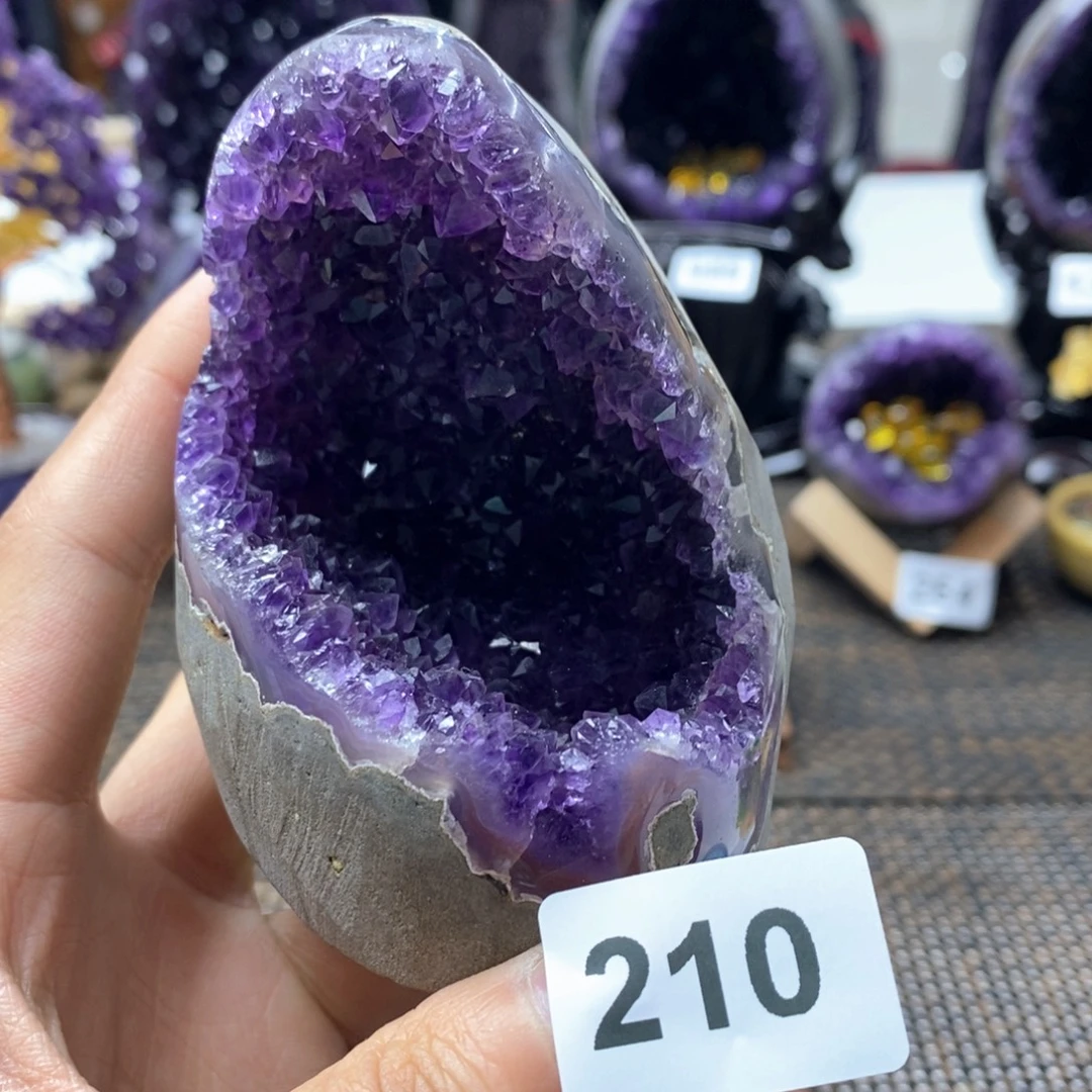 紫晶未镶嵌大型摆件（非配饰）