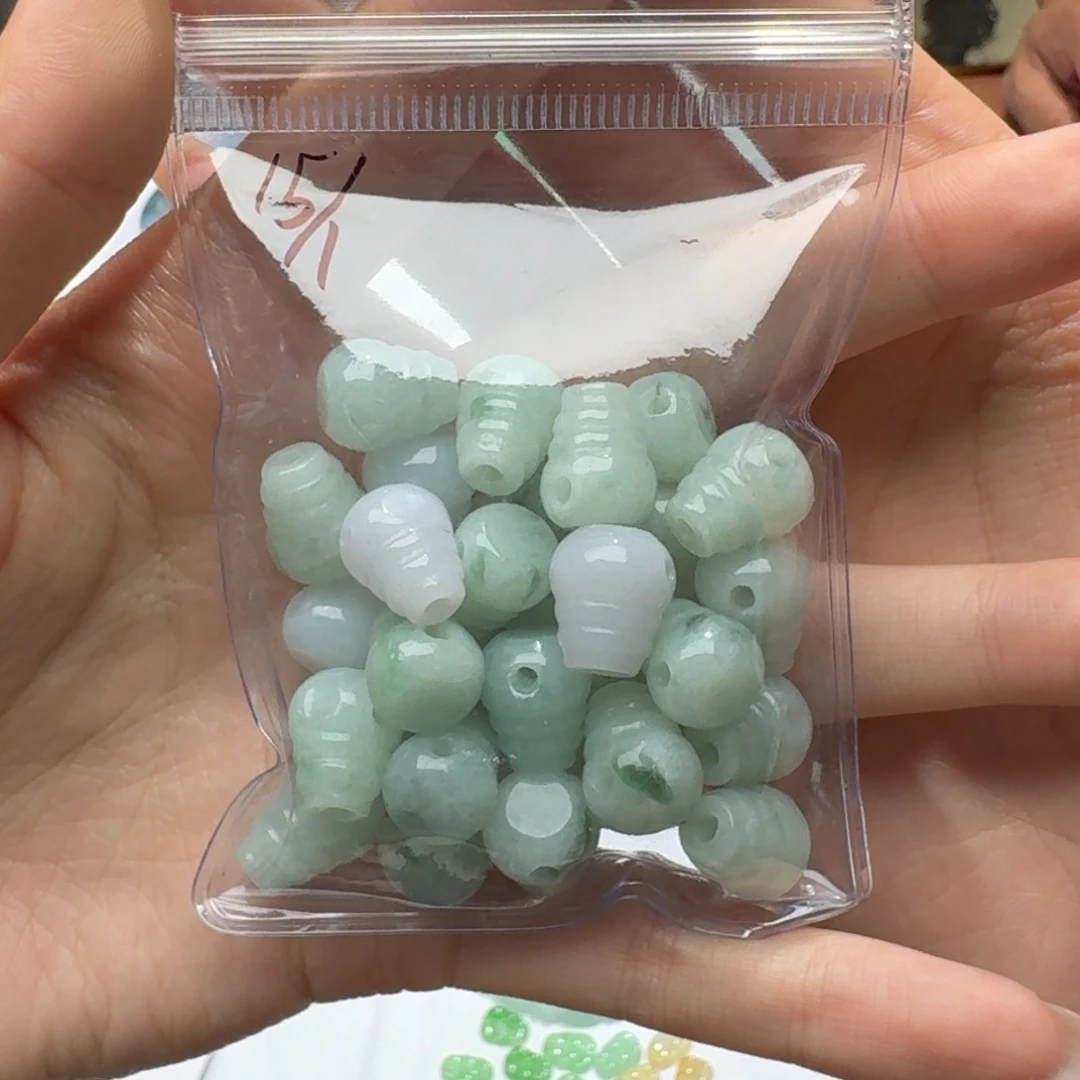 未镶嵌挂件翡翠福利1个，不包邮，拍邮费发货