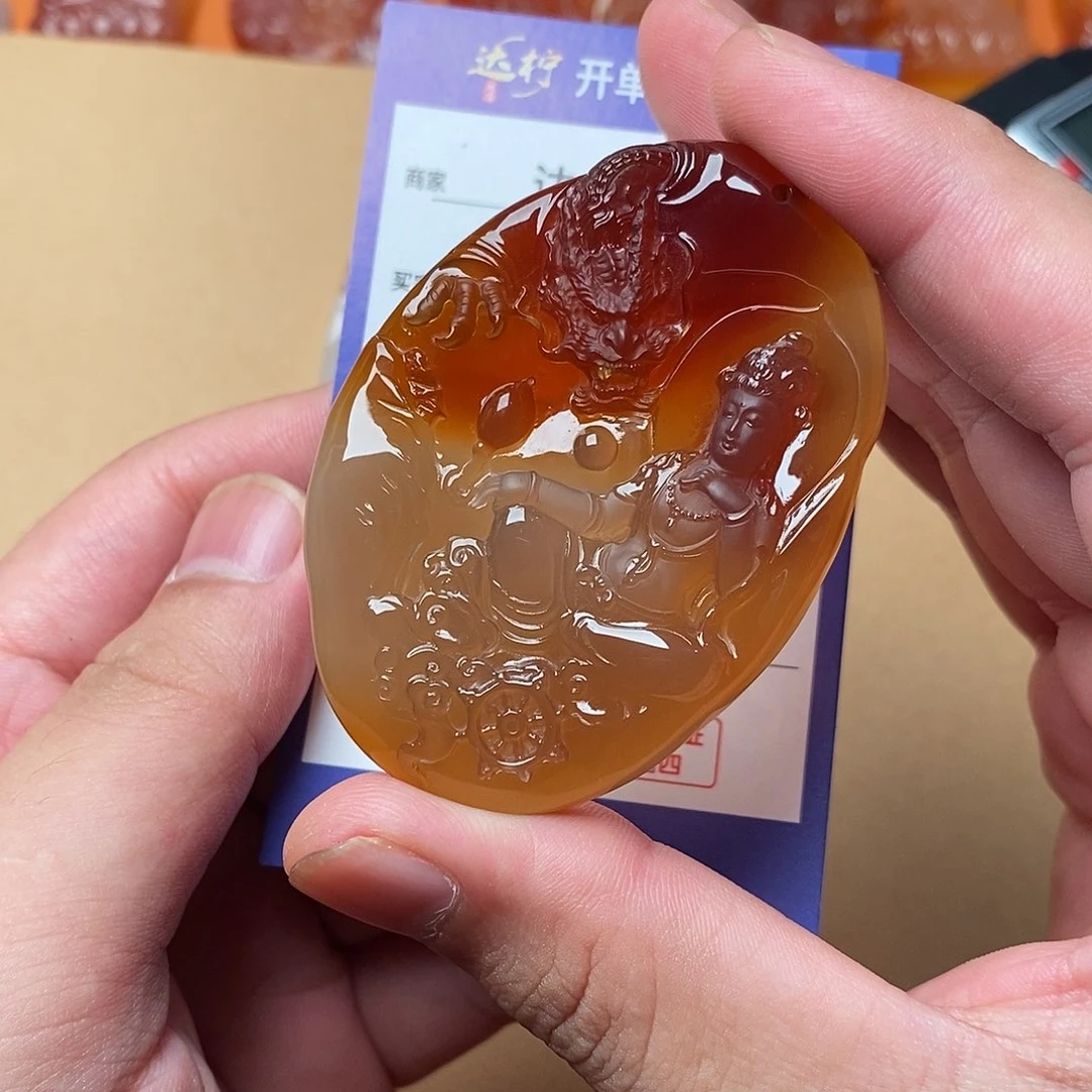 未镶嵌颈饰玛瑙/玉髓小***秀