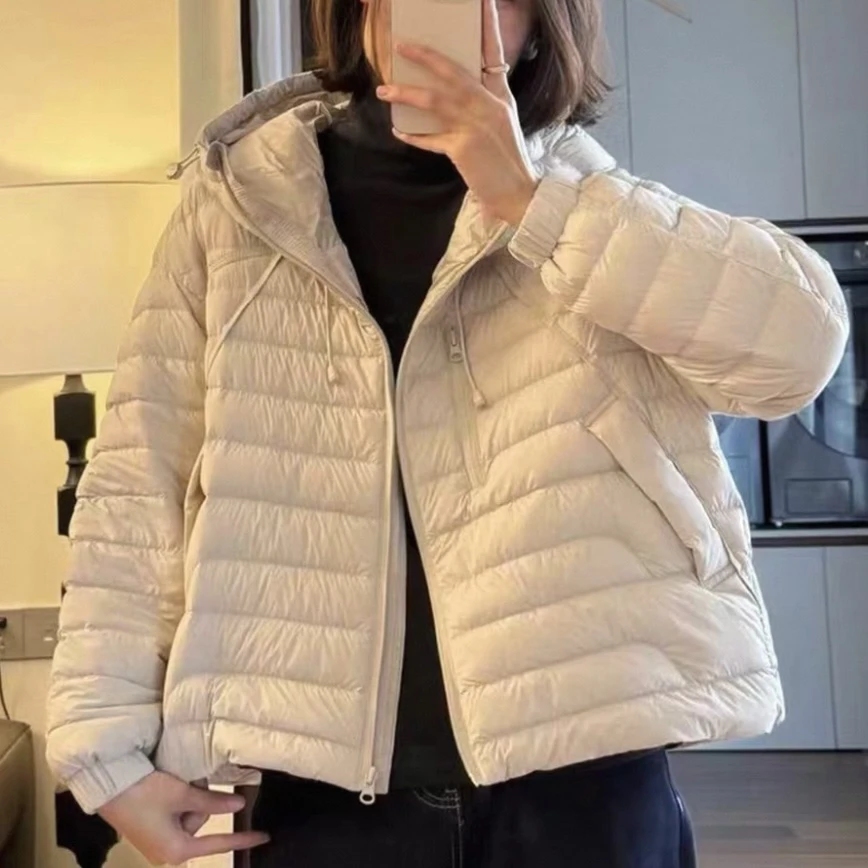 高端时尚连帽轻薄羽绒服