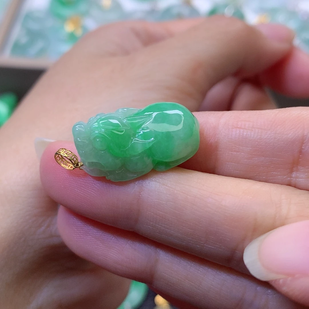 【闪购商品】吊坠(赠链)18K金镶嵌翡翠