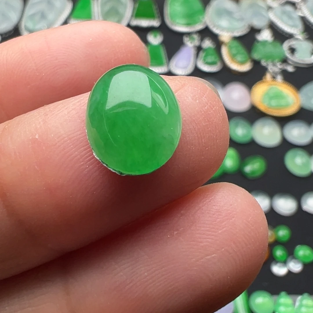 翡翠颈饰未镶嵌蛋11.5