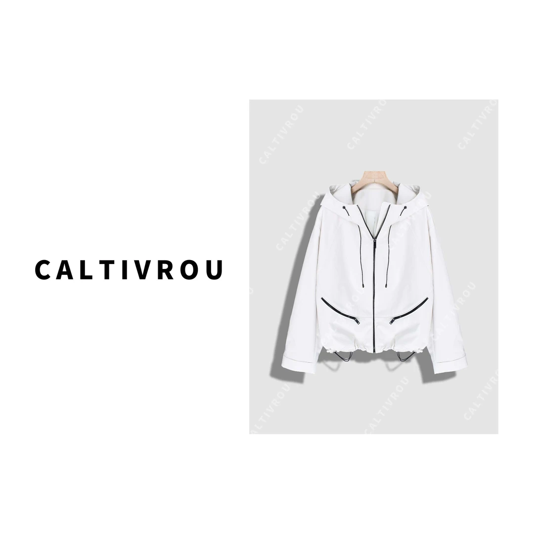 Caltivrou【蕊蕊】宽松显瘦下摆抽绳设计连帽外套-Y17932
