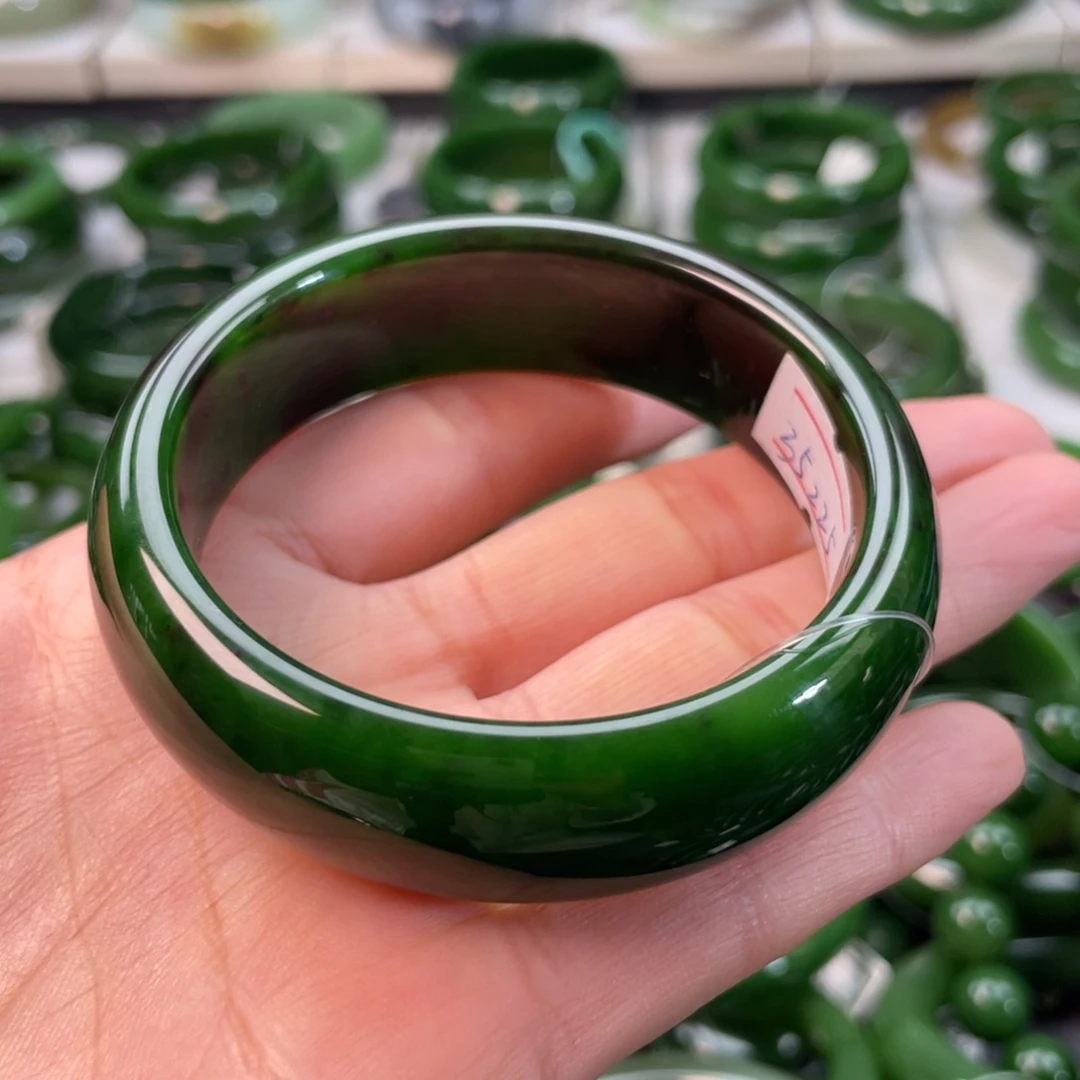 和田玉（碧玉）手镯未镶嵌