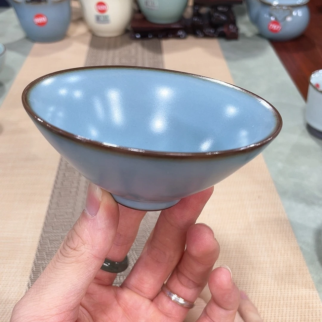 瓷片。。。。。。。。。。。。。小微瑕