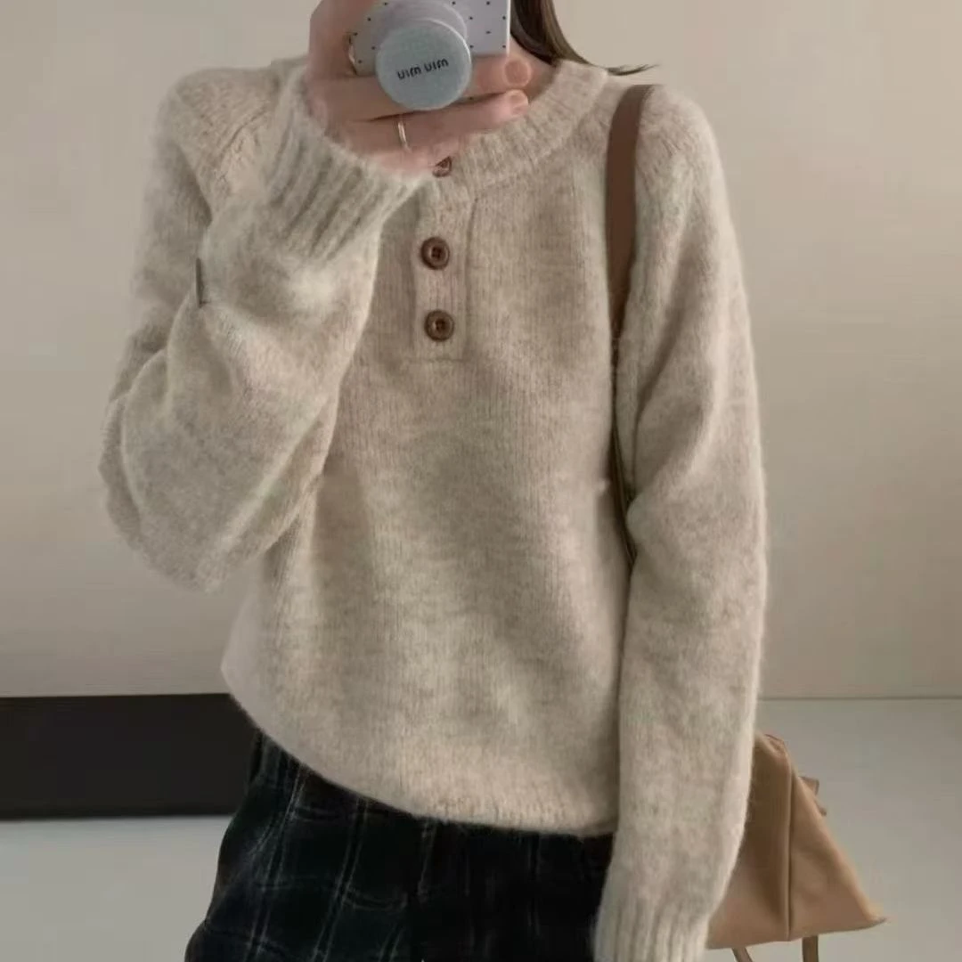 韩版慵懒风圆领短款毛衣开衫春秋款设计感纽扣小众气质针织衫外穿