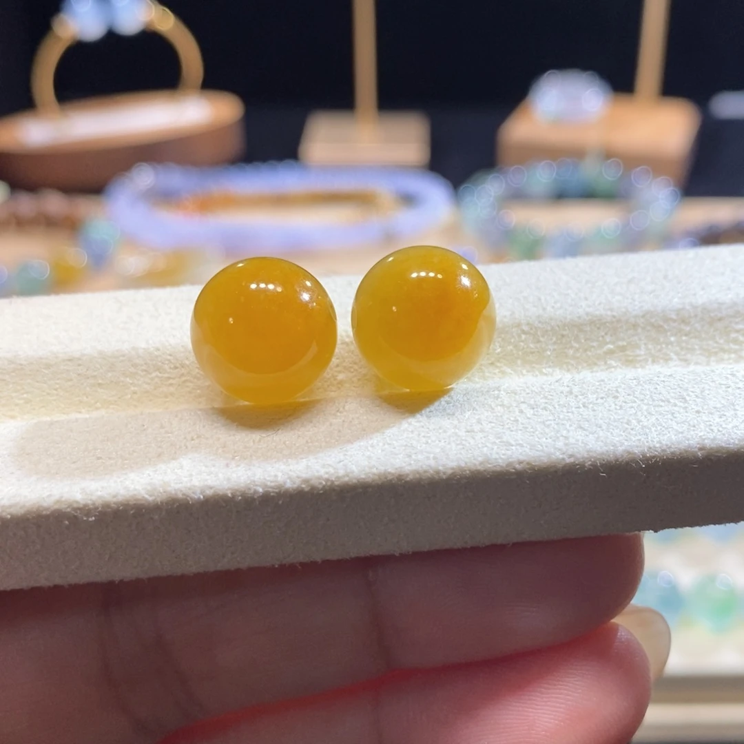 翡翠未镶嵌吊坠(不含链)翡翠冰黄珠（随机发一个）