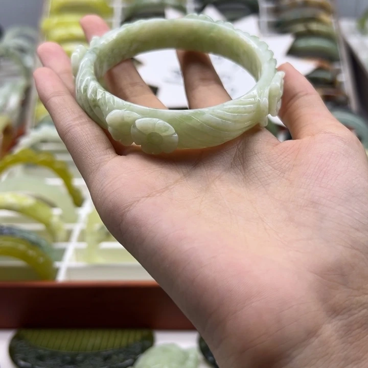 *****未镶嵌蛇纹石玉手镯