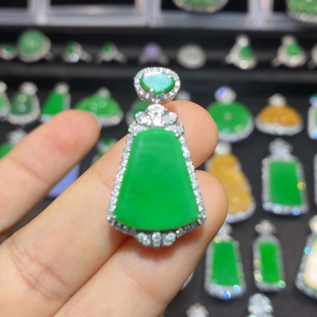 翡翠18K金镶嵌吊坠(不含链)翡翠