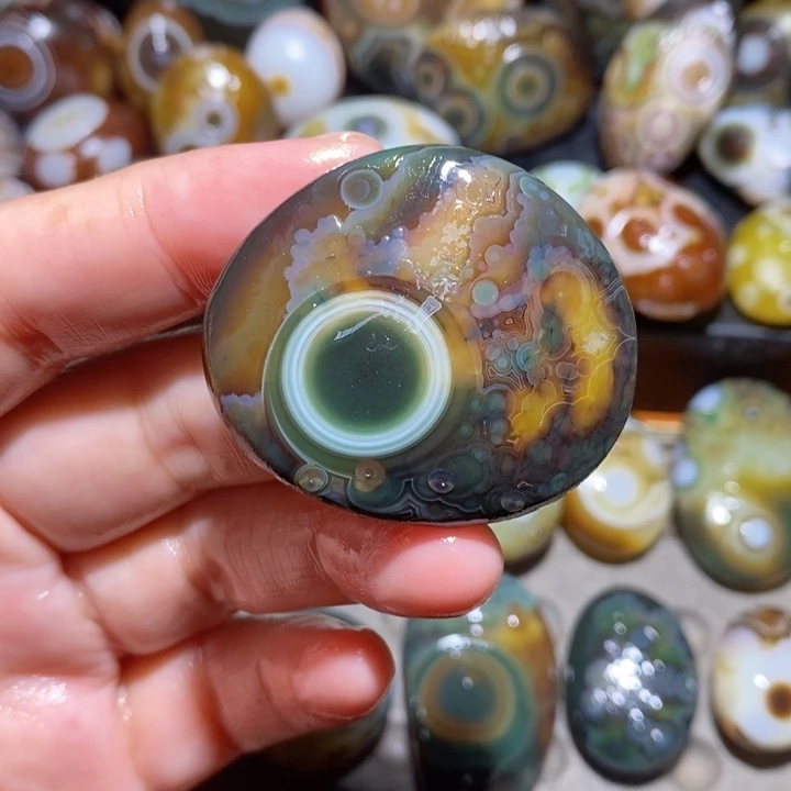 未镶嵌玛瑙/玉髓珠宝半成品113