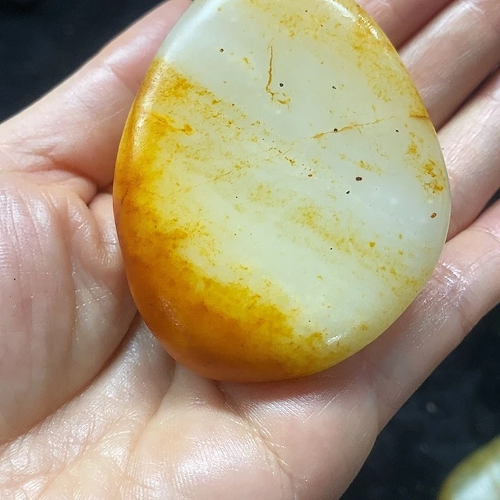 和田玉（糖玉）未镶嵌挂件