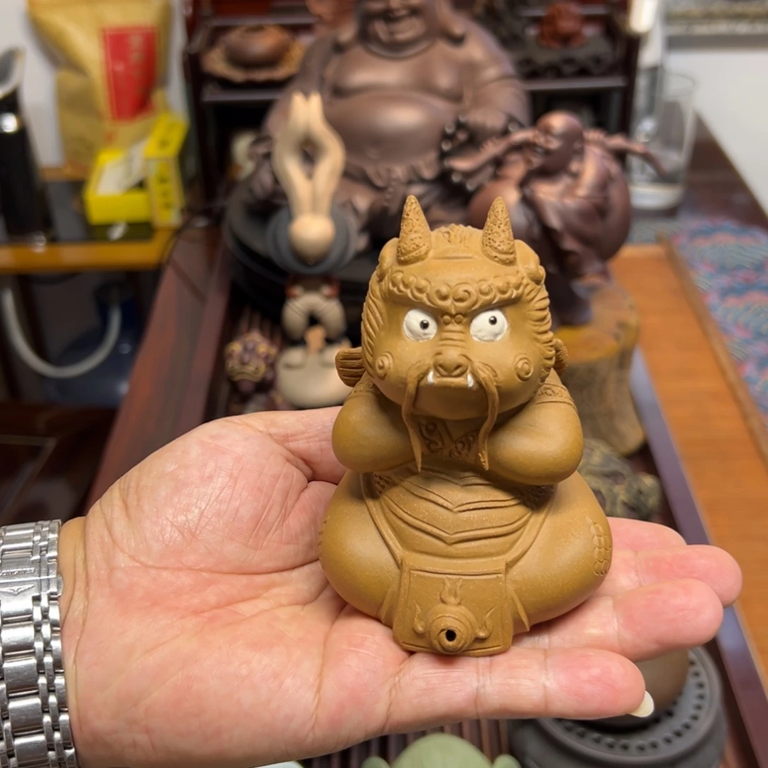 茶宠紫砂紫砂茶宠摆件。