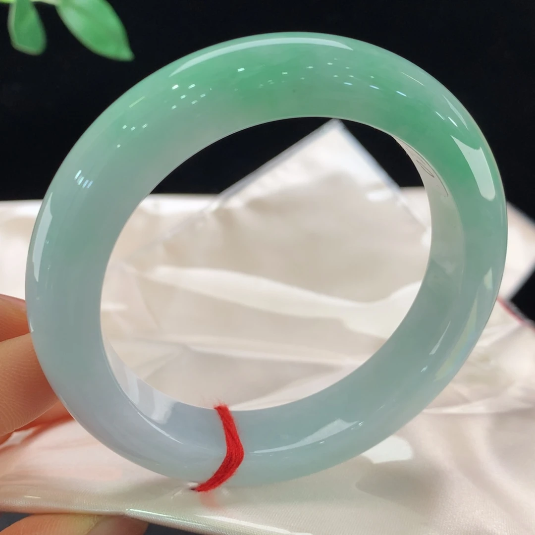 翡翠未镶嵌手镯0202