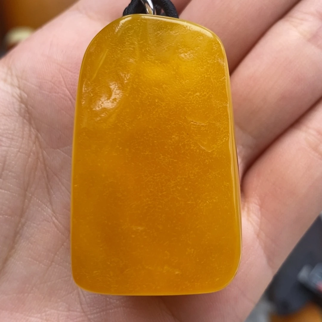 琥珀吊坠(赠链)未镶嵌