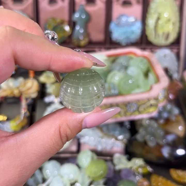 蛇纹石玉合金颈饰热**民