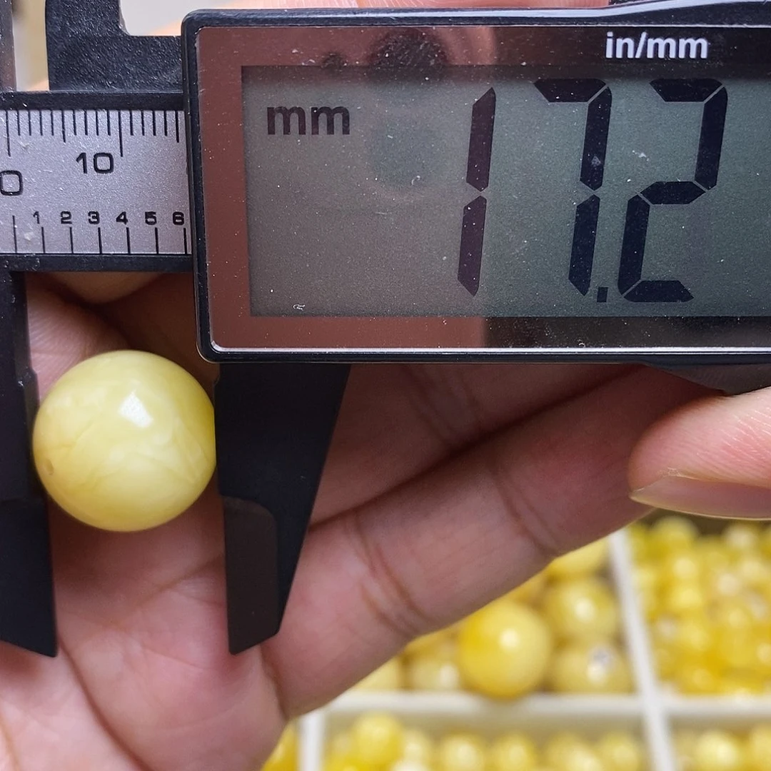 裸石琥珀未镶嵌蜜蜡圆珠
