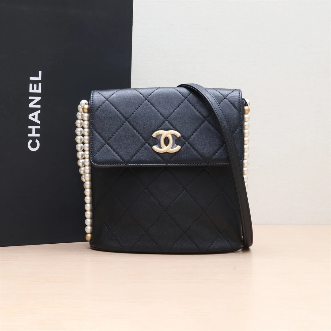 95新 Chanel/香奈儿 【双攀】21CHOBO流浪珍珠链条包31开 758500