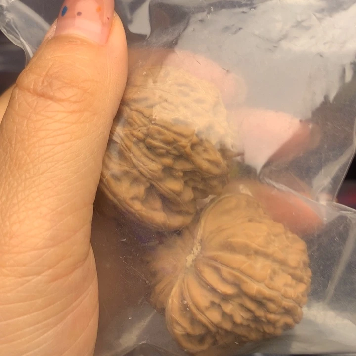 文玩核桃吊坠不*滴磨盘