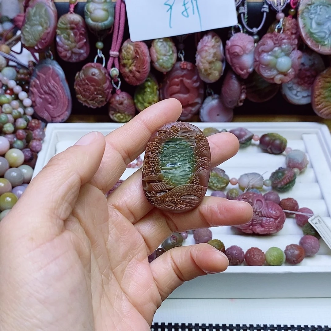 玛瑙/玉髓盐源玛瑙吊坠未镶嵌