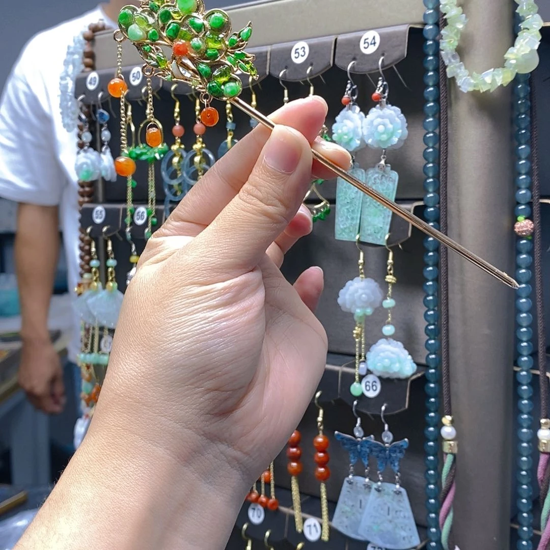 颈饰未镶嵌翡翠翡翠