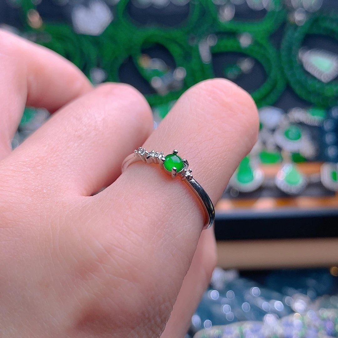 未镶嵌戒指翡翠翡翠