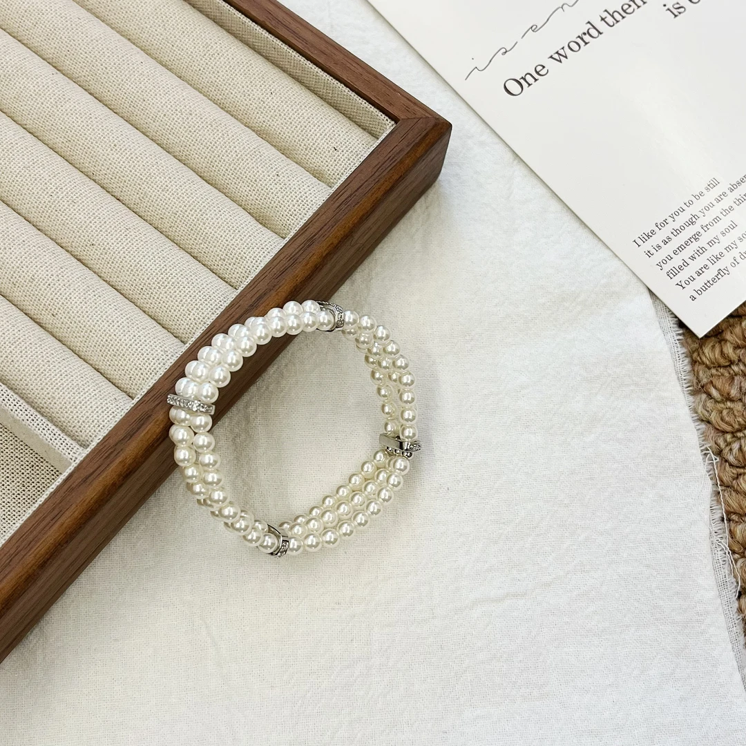 琢啦啦 合金仿珍珠手镯 法式多层轻奢复古小众仿珍珠叠戴弹力手镯