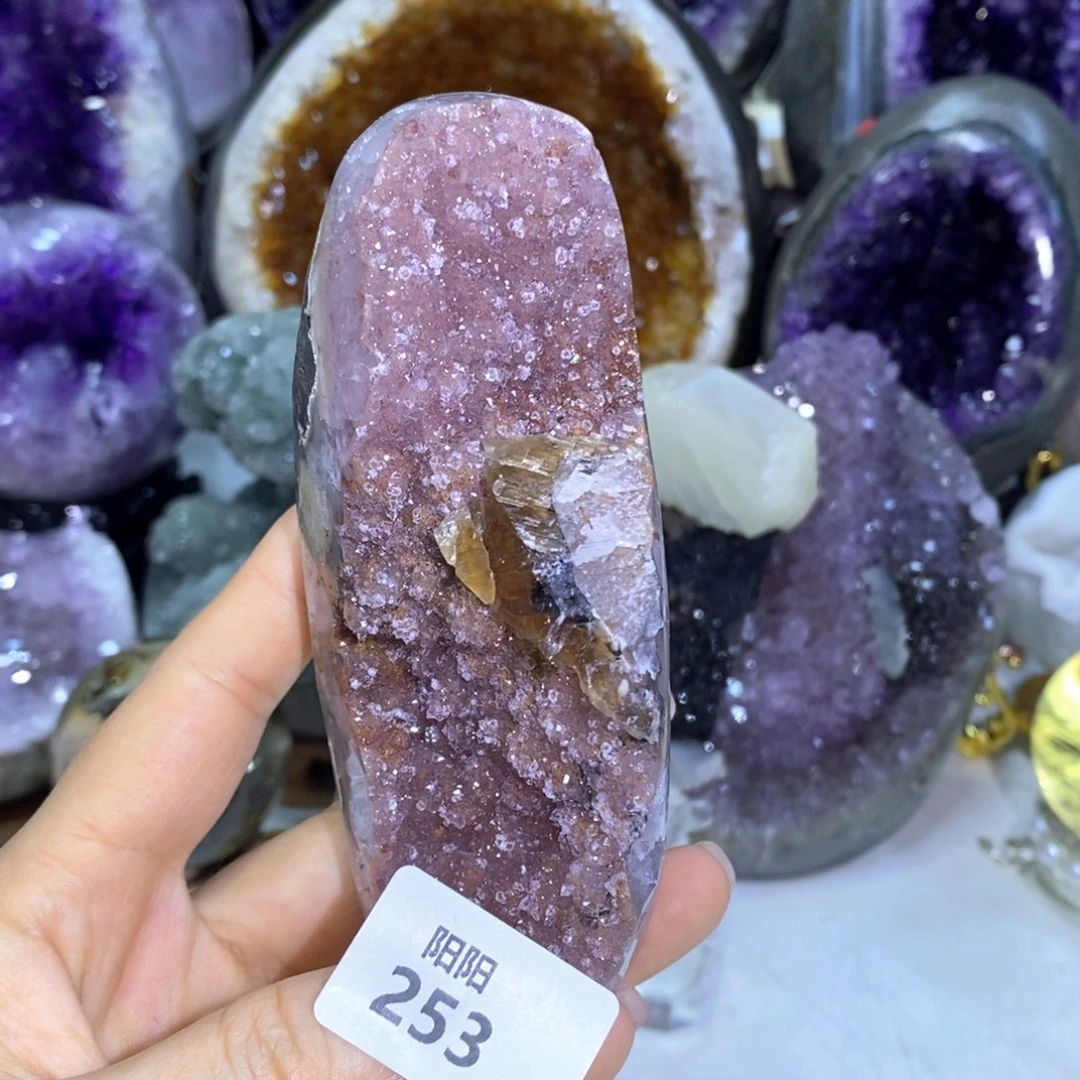 未镶嵌大型摆件（非配饰）水晶方解石