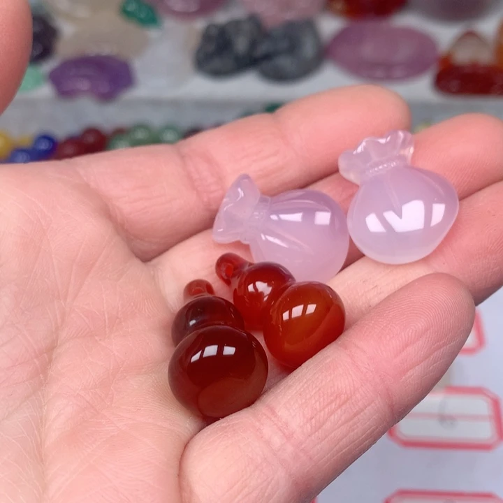 玛瑙/玉髓颈饰未镶嵌蔡*多