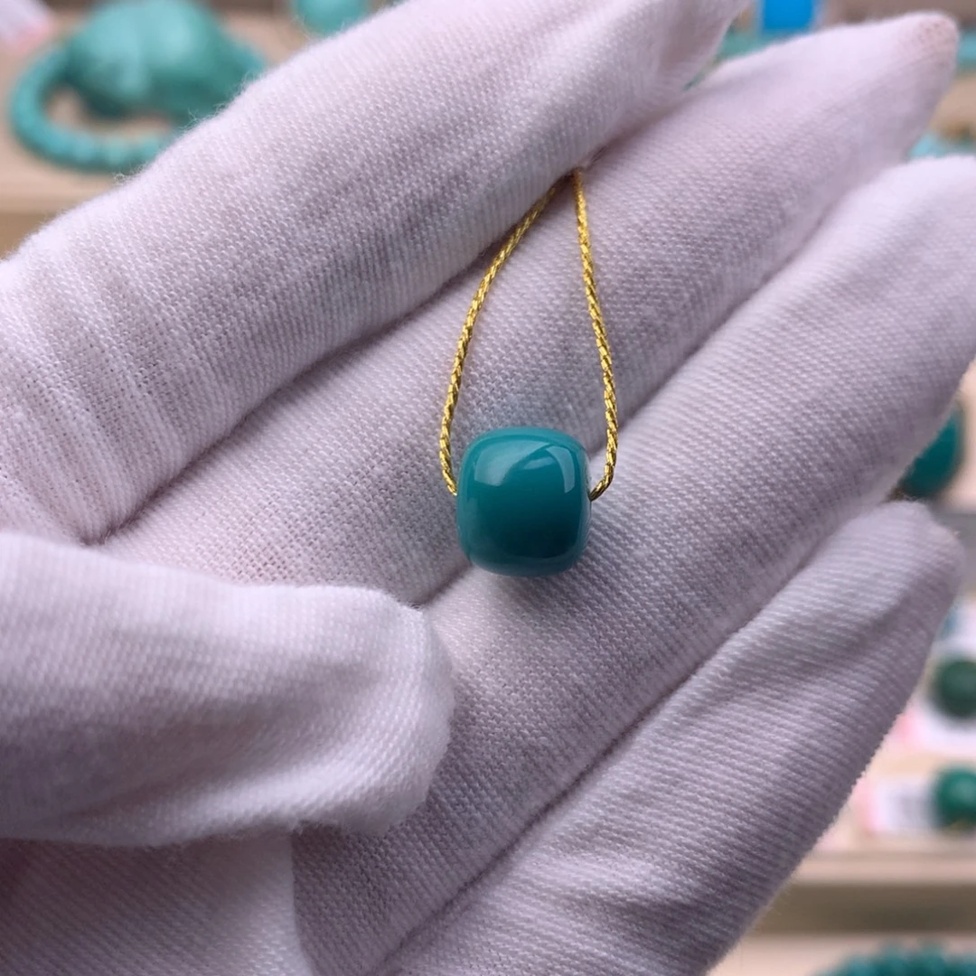 绿松石未镶嵌珠宝奇石9.8*8.4