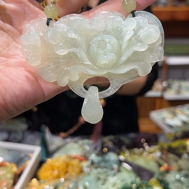 未镶嵌岫玉毛衣链