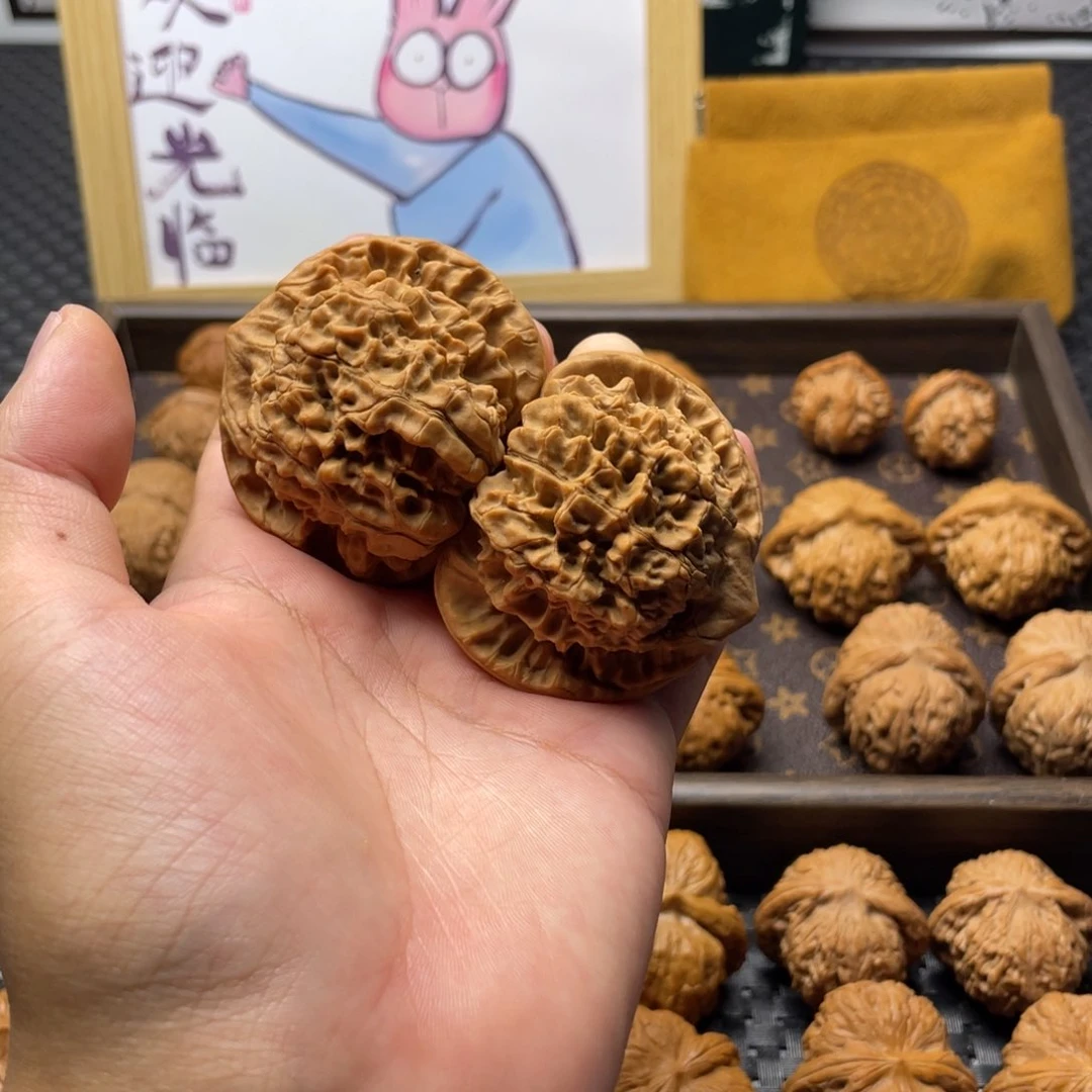 文玩核桃把件晗**宝官帽全白茬