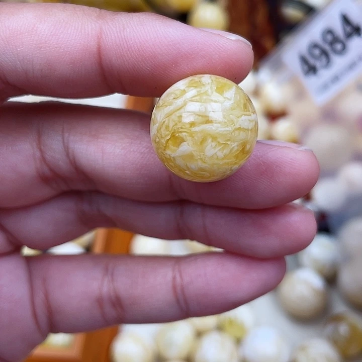 蜜蜡未镶嵌珠宝奇石粉18.4