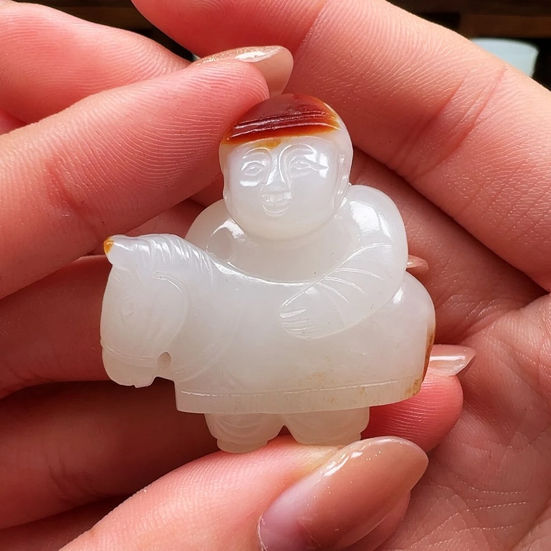 颈饰未镶嵌和田玉游*鱼