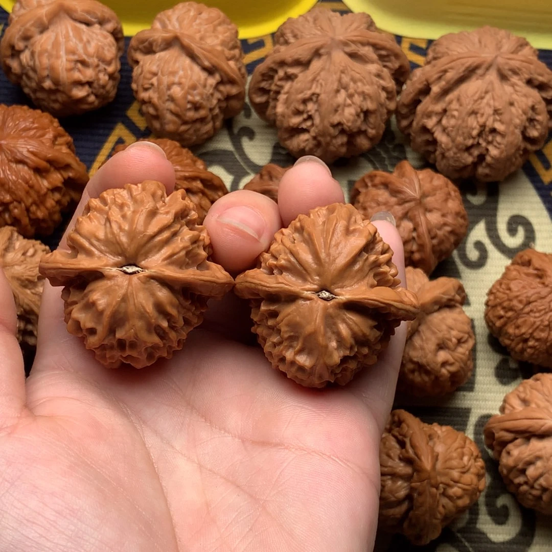 文玩核桃吊坠龙鳞39