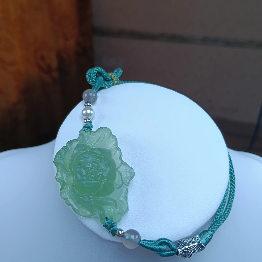 天然岫玉莲花锁骨链毛衣链