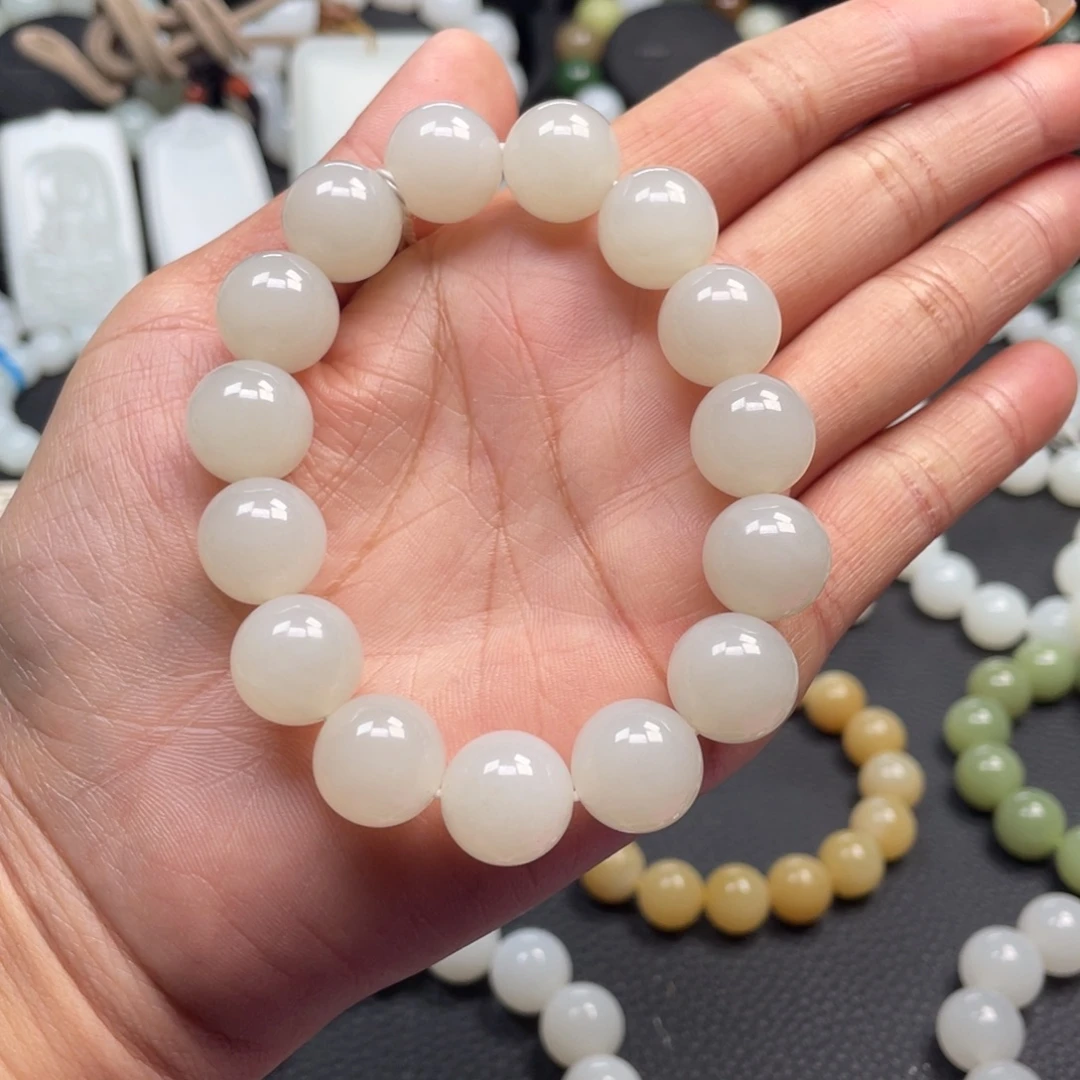 老***闲和田玉未镶嵌手链