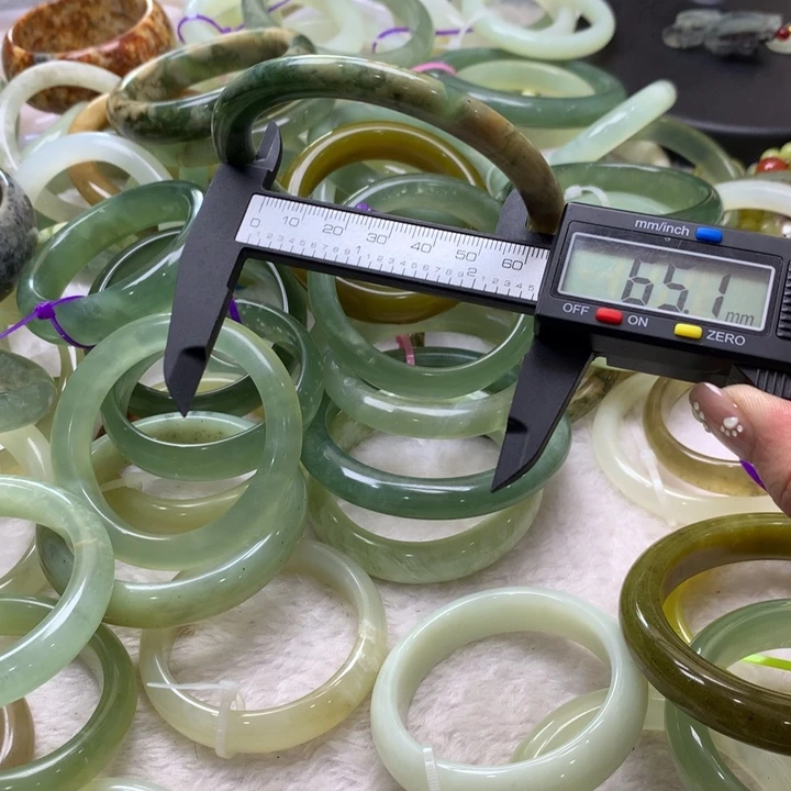 未镶嵌蛇纹石玉手镯295