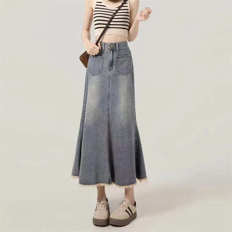 2024年秋季新款牛仔半身裙女A字高腰显瘦窄版潮流复古毛边鱼尾裙