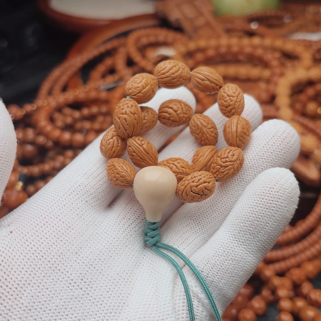 假***风吊坠桃核一物一图