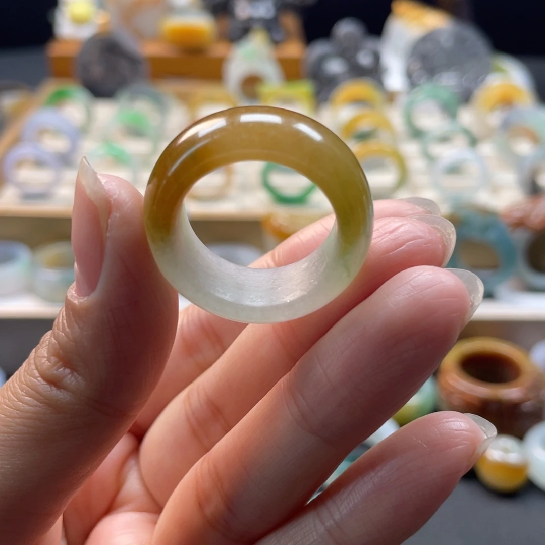 未镶嵌定制翡翠戒指